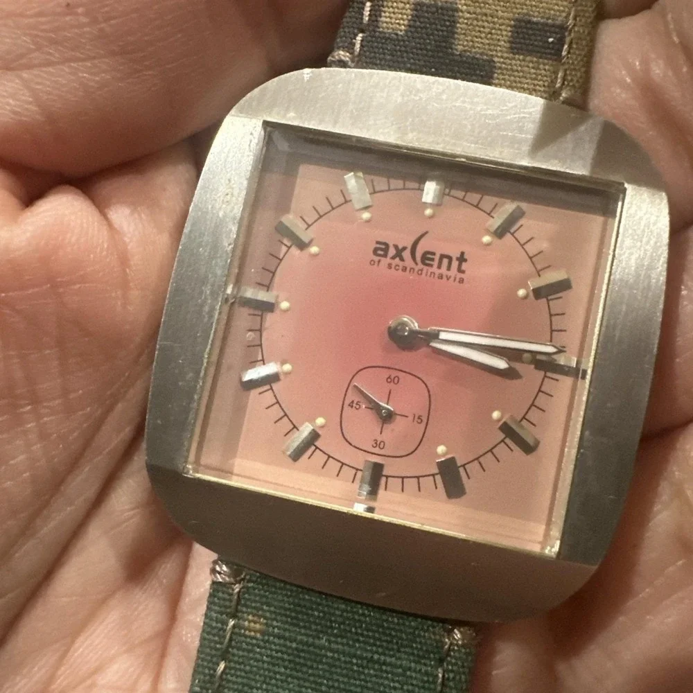 Working Axcent of Scandinavia Pink D.Jakobsson X1000 Rocker‎ 38mm Unisex Watch